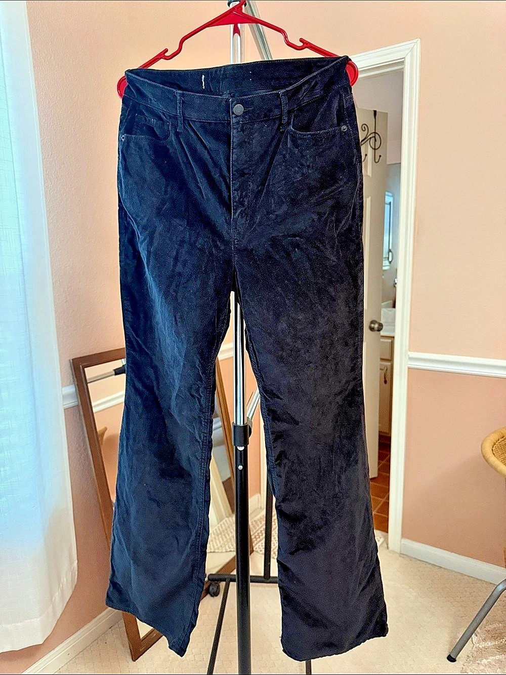 Old Navy Flare Leg Pants in Black Velour/Velvet